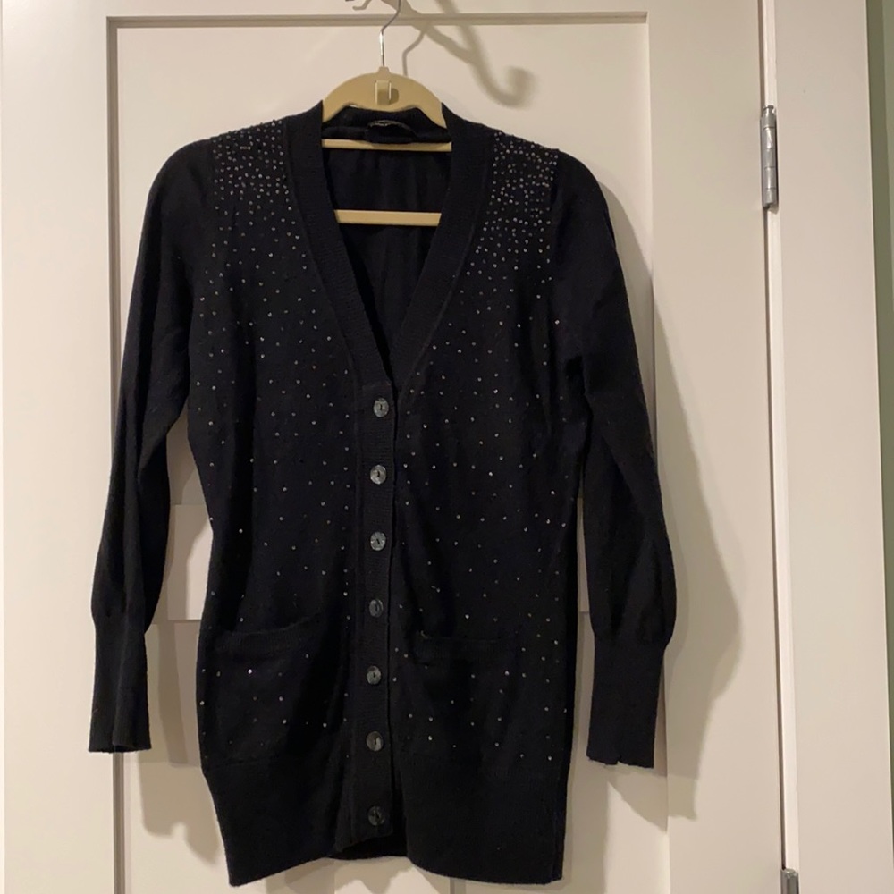 BCBG button down V neck cardigan